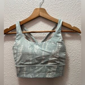 Lululemon sports bra size 4